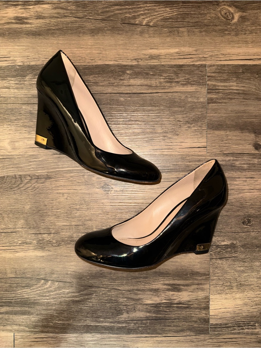 Tory Burch Astoria 90mm Black Patent Wedge Heels Size 8.5 Style 32158690